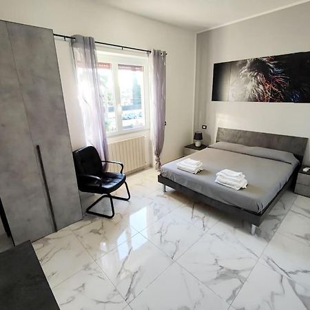 Intero Appartamento Casa Vacanze "Il Pino" Roma Infernetto Exterior foto